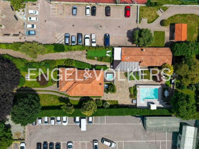 Villa Indipendente in vendita a Comunità Montana del Piambello, Besano