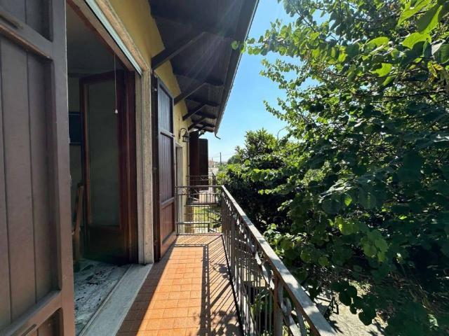 Villa Indipendente in vendita a Besenzone, Reggio Emilia