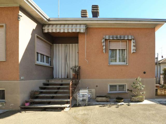 Villa Indipendente in vendita a Geretta, Besnate