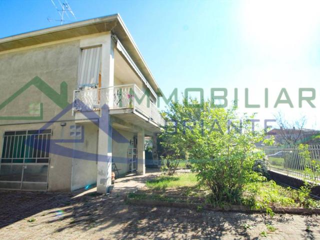 Villa Indipendente in vendita a Geretta, Besnate