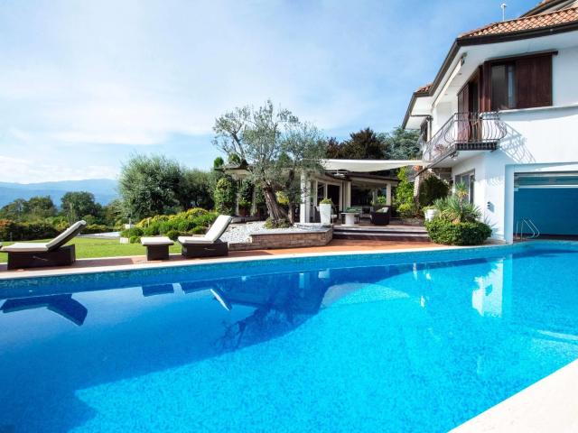 Casa in vendita a Bogno, Besozzo