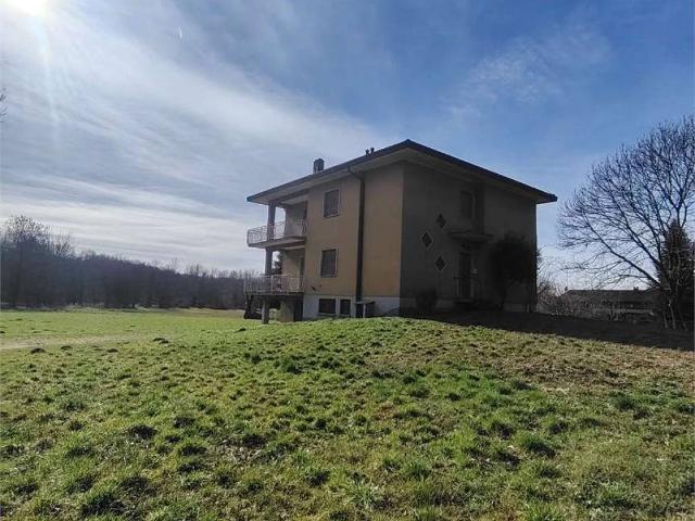 Villa Indipendente in vendita a Olginasio, Besozzo