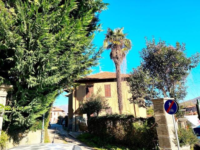 Villa Schiera in vendita a Olginasio, Besozzo