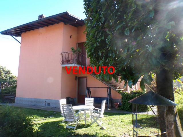 Villa Indipendente in vendita a Cardana, Besozzo