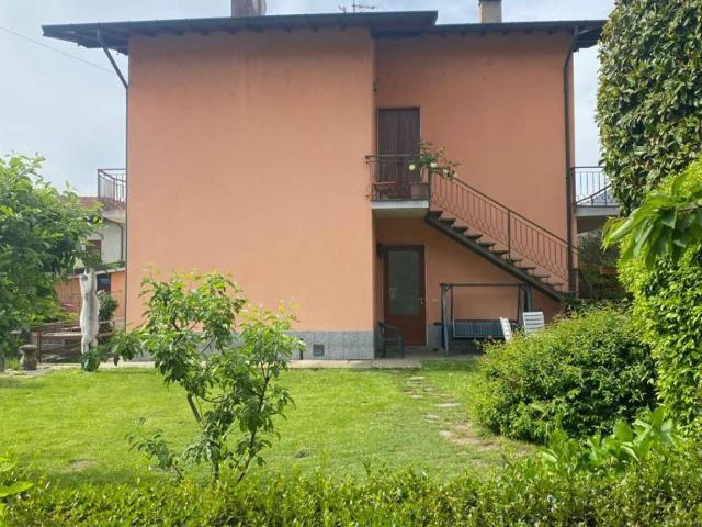 Villa Indipendente in vendita a Cardana, Besozzo