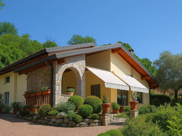 Villa Indipendente in vendita a Bogno, Besozzo