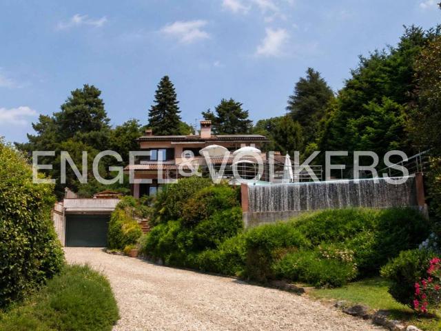 Villa Indipendente in vendita a Cardana, Besozzo