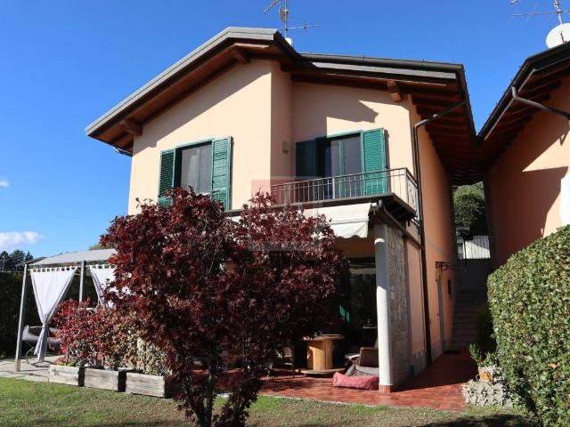 Villa Indipendente in vendita a Cardana, Besozzo