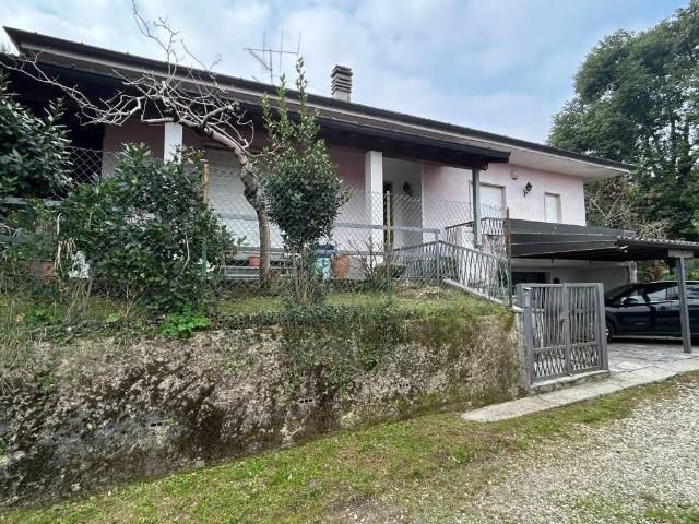 Villa Indipendente in vendita a Olginasio, Besozzo
