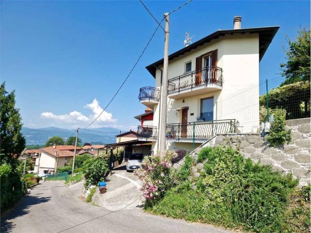 Villa Indipendente in vendita a Bogno, Besozzo