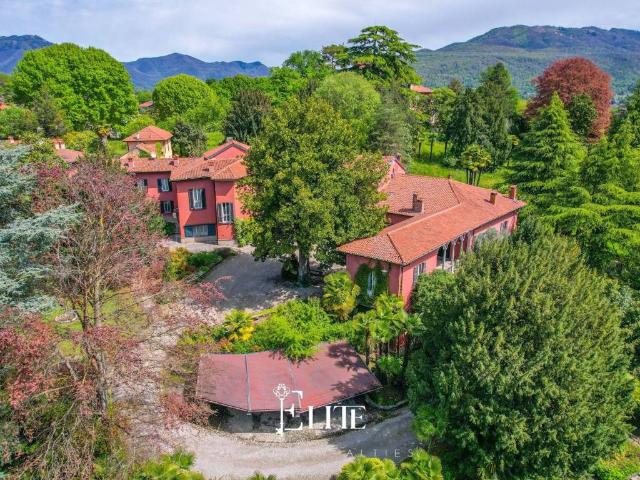 Villa Indipendente in vendita a Bogno, Besozzo