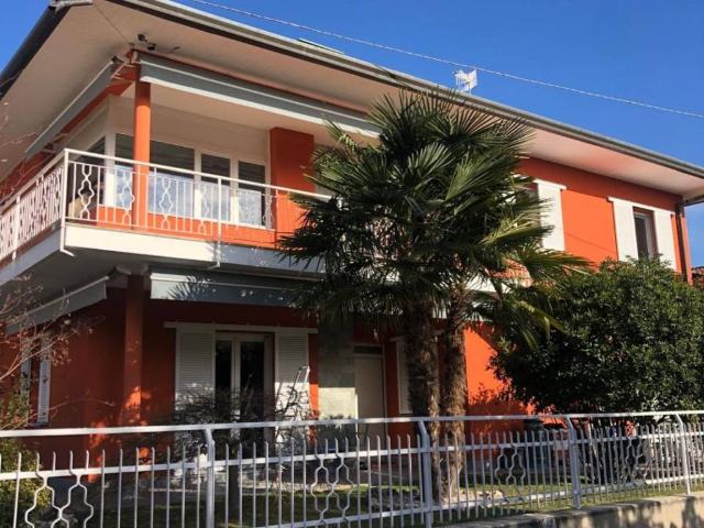 Villa Indipendente in vendita a Bogno, Besozzo