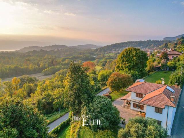Villa Indipendente in vendita a Cardana, Besozzo