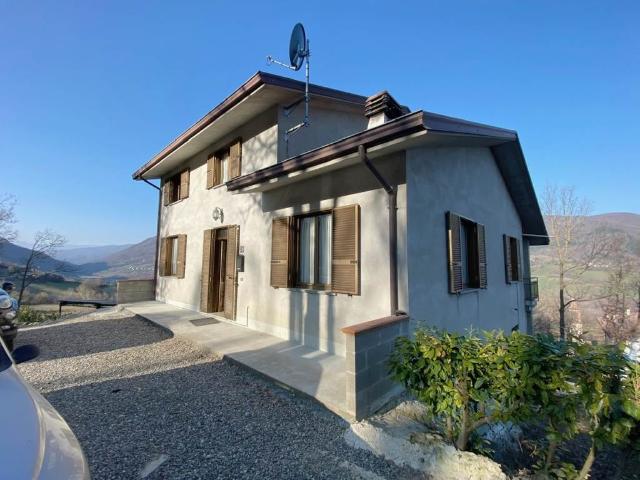 Villa Indipendente in vendita a Fra I Luoghi, Bettola