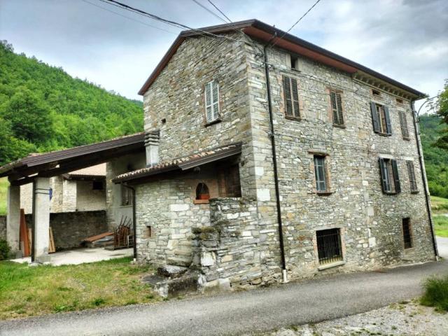 Villa Indipendente in vendita a Olmo, Bettola