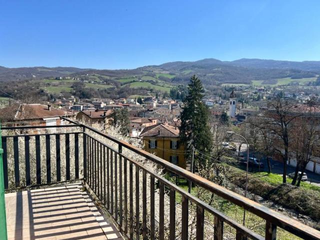 Villa Indipendente in vendita a Bettola, Reggio Emilia