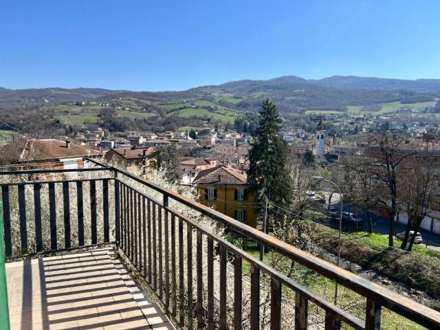 Villa Indipendente in vendita a Bettola, Reggio Emilia