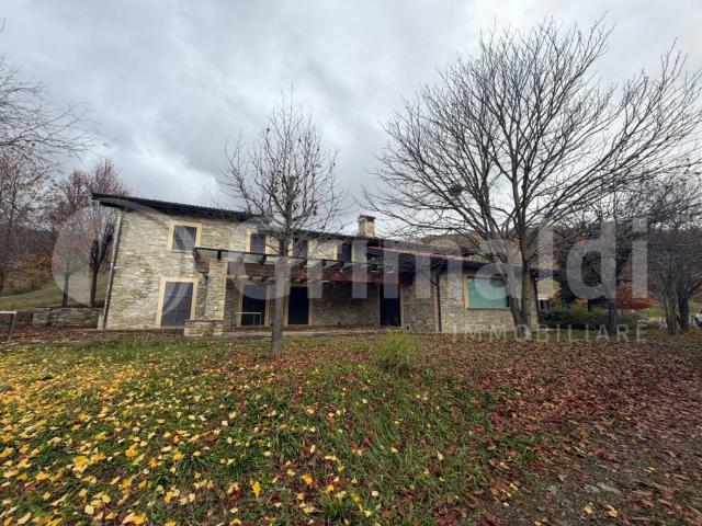 Villa Indipendente in vendita a Bettola, Reggio Emilia