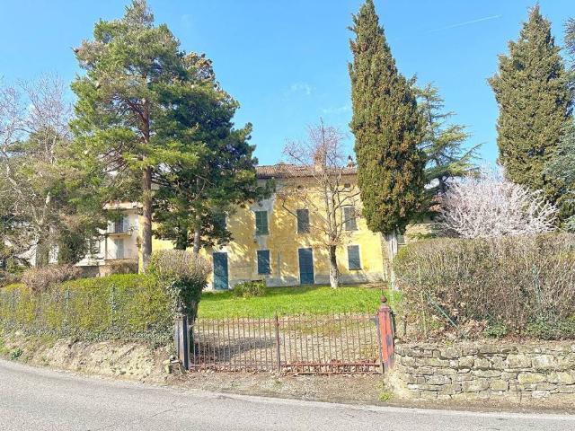 Villa Indipendente in vendita a Bettola, Reggio Emilia