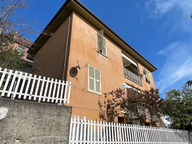 Villa Indipendente in vendita a Castiglione Vara, Beverino