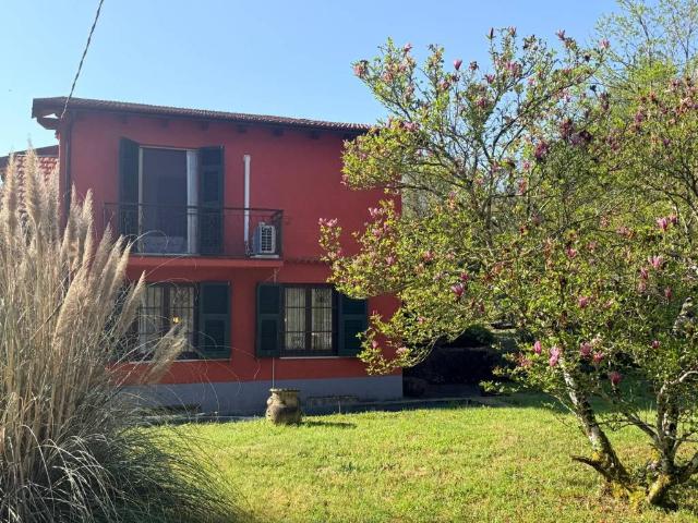 Villa Indipendente in vendita a Memola, Beverino