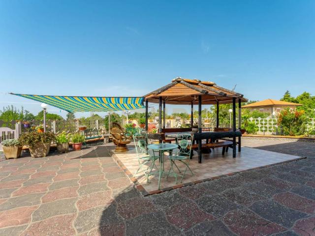 Villa Indipendente in vendita a Biancavilla, Sicilia