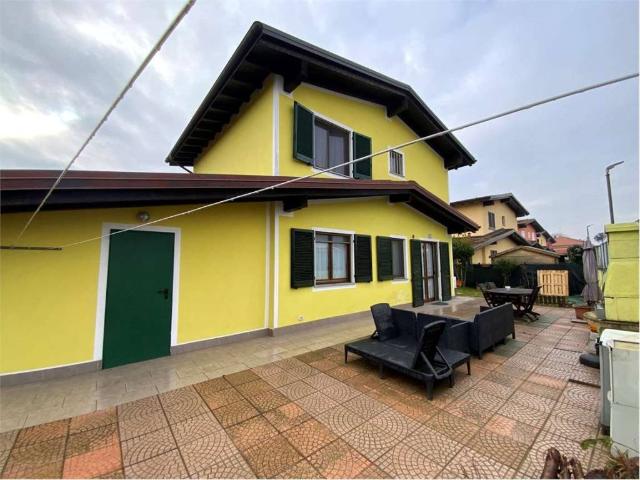 Villa Indipendente in vendita a Piemonte, Novara