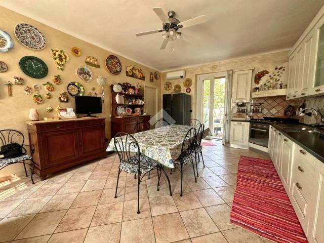 Villa Indipendente in vendita a Piemonte, Vercelli