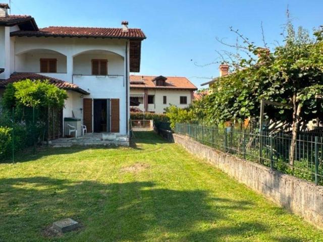 Villa Indipendente in vendita a Biassono, Lombardia