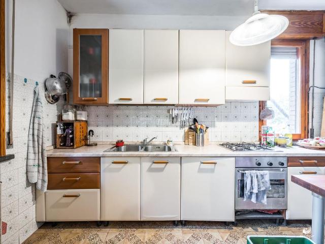 Villa Indipendente in vendita a Val d’Enza, Re