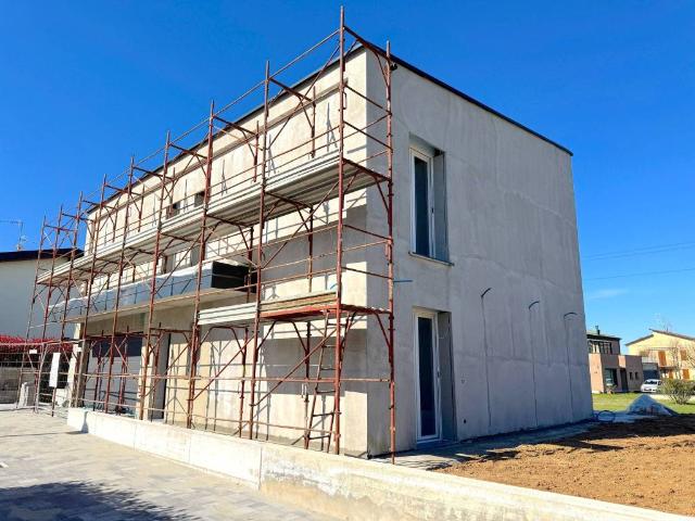 Villa Indipendente in vendita a Val d’Enza, Re