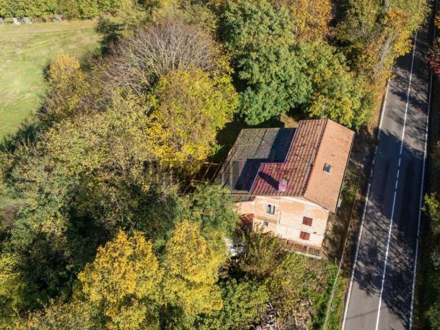 Villa Indipendente in vendita a Val d’Enza, Re