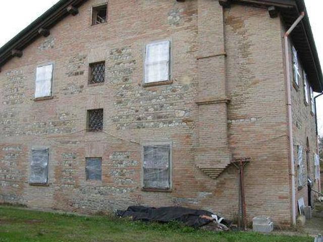 Villa Indipendente in vendita a Val d’Enza, Re