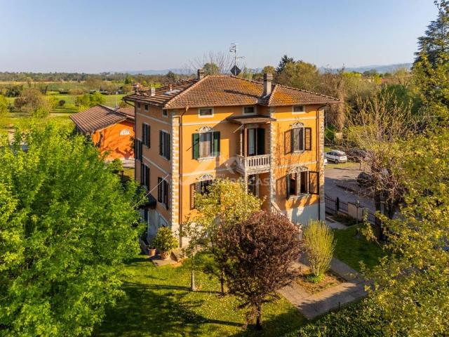Villa Indipendente in vendita a Val d’Enza, Re