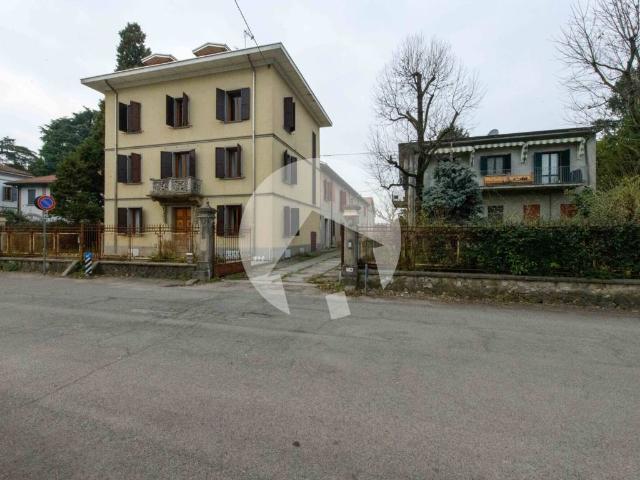 Villa Indipendente in vendita a Val d’Enza, Re