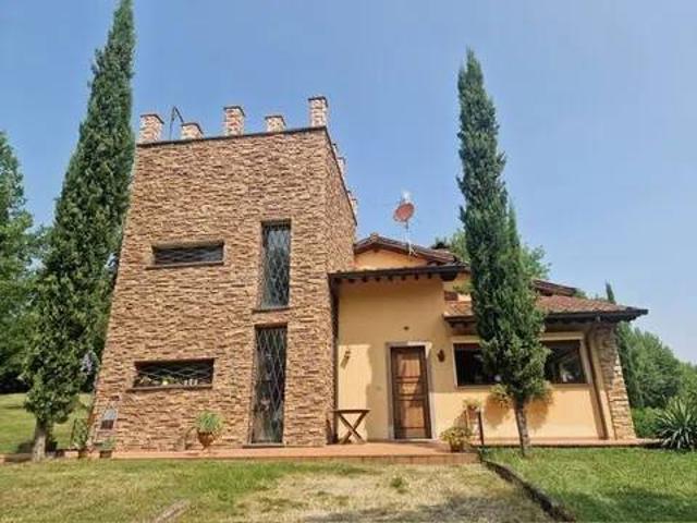 Villa Indipendente in vendita a Bibbiena, Toscana
