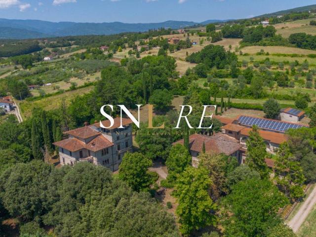 Villa Indipendente in vendita a Bibbiena, Toscana