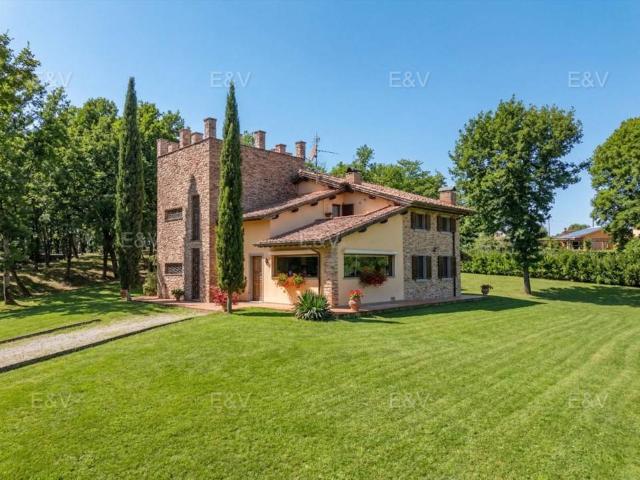 Villa Indipendente in vendita a Santa Maria del Sasso, Bibbiena