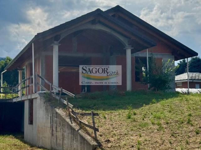 Villa Indipendente in vendita a Famolasco, Piemonte