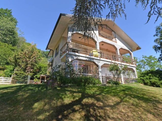Villa Indipendente in vendita a Famolasco, Piemonte