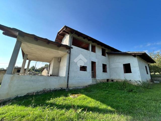 Villa Indipendente in vendita a Famolasco, Piemonte
