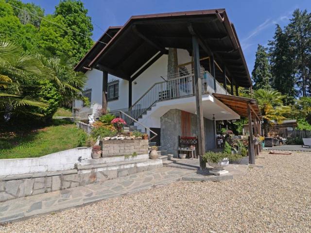 Villa Indipendente in vendita a Famolasco, Piemonte