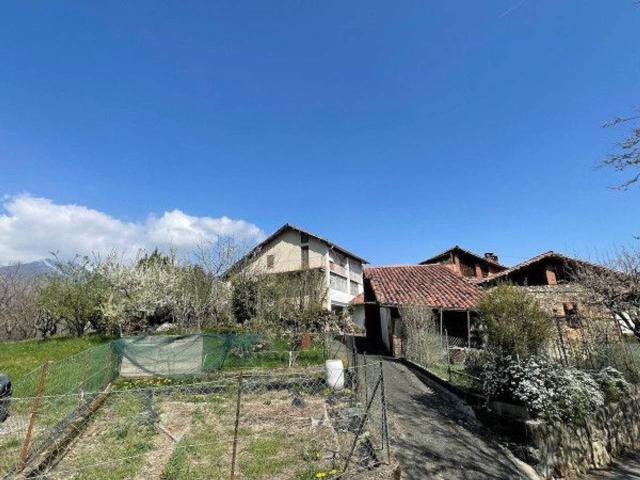 Villa Indipendente in vendita a Cavallo, Piemonte