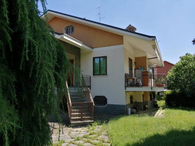 Villa Indipendente in vendita a Villaggio Gescal, Piemonte