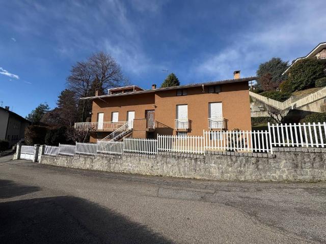 Villa Indipendente in vendita a Piazzo, Piemonte