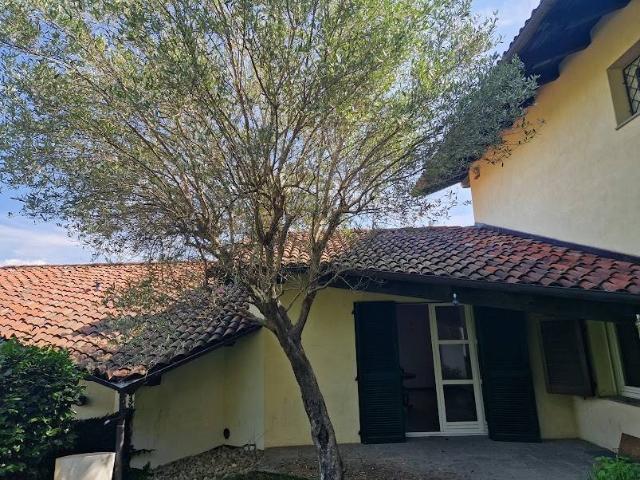 Villa Indipendente in vendita a Piemonte, Biella