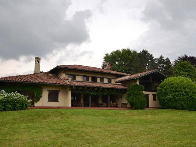 Villa Indipendente in vendita a Vernato, Piemonte