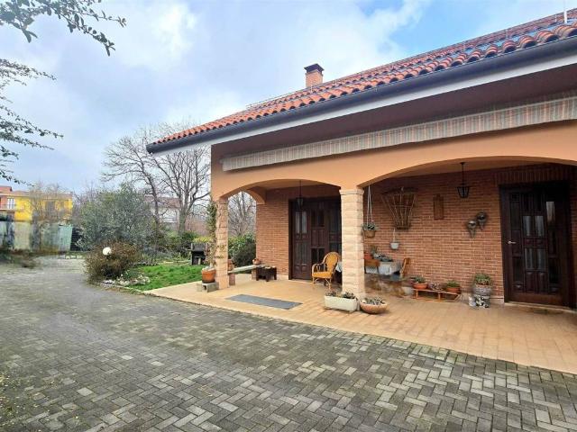 Villa Indipendente in vendita a Piemonte, Biella
