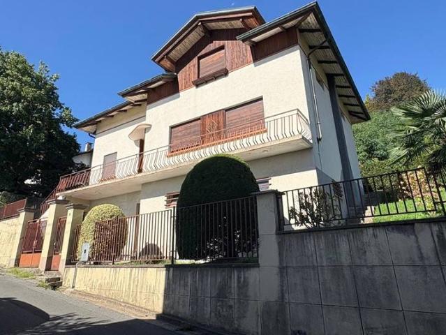 Villa Indipendente in vendita a Piazzo, Piemonte