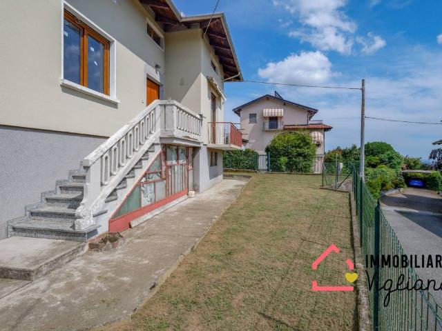 Villa Indipendente in vendita a Villaggio Gescal, Piemonte